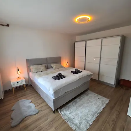 Omerovic - Panon Centar דירה *