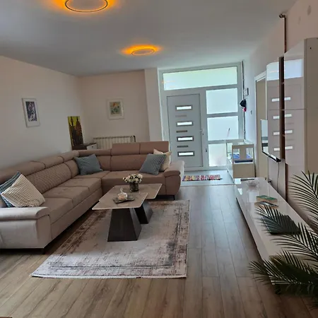 公寓 Omerovic - Panon Centar *